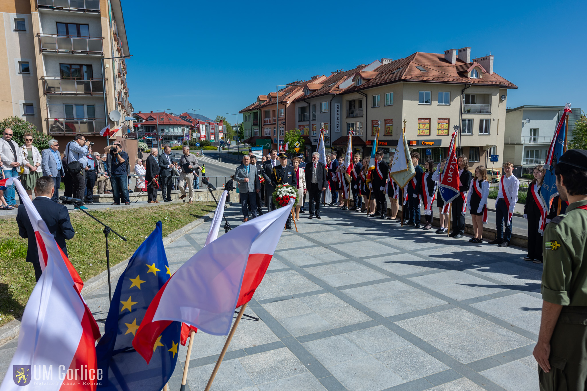 Obchody 1 maja pod Pomnikiem Tysiąclecia w Gorlicach
